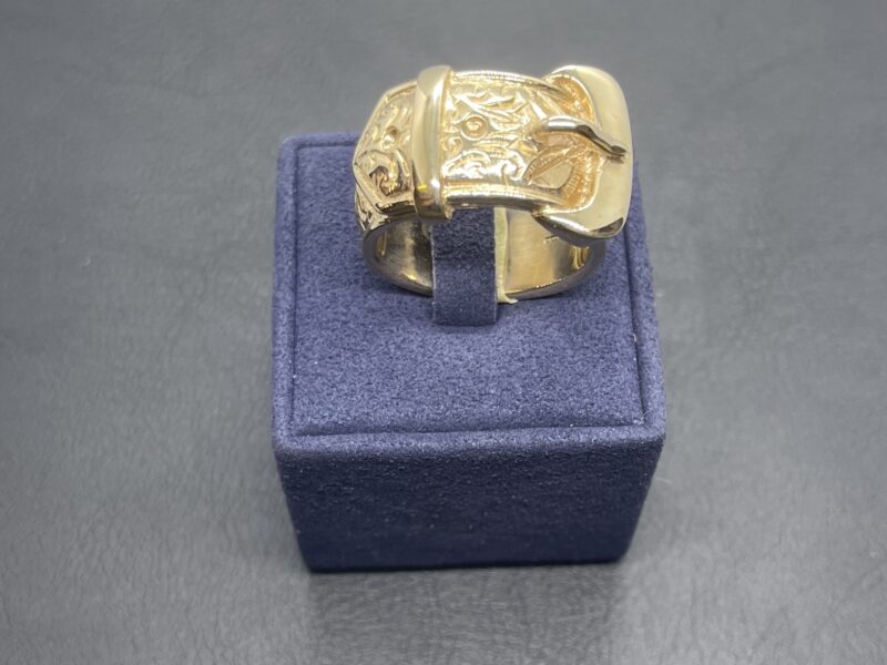 9ct Buckle Ring